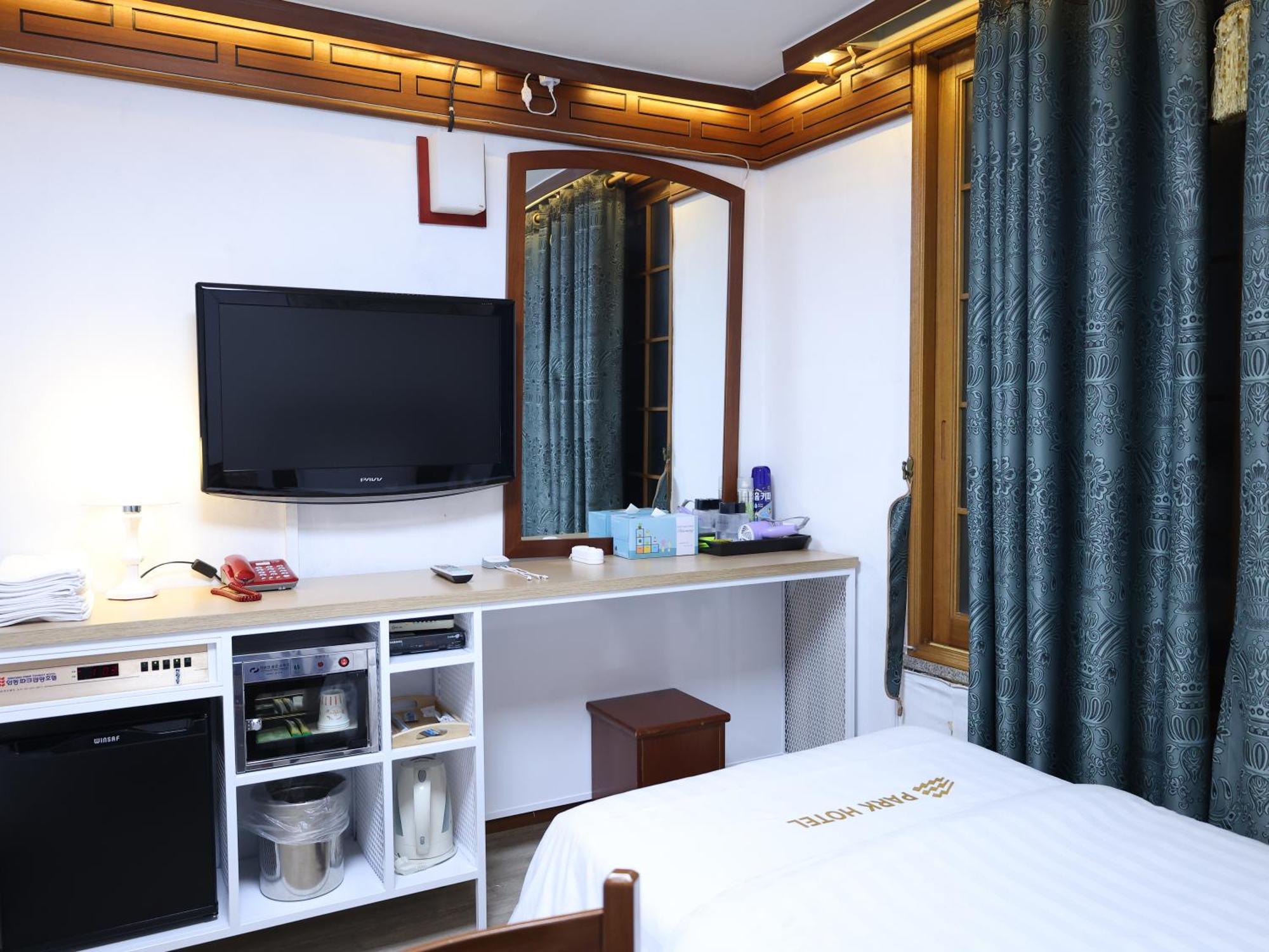Goodstay Andong Park Hotel Exterior photo